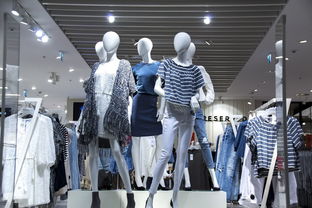 四条杠的西服品牌，时尚与品质的完美融合