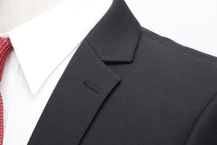 女孩子也能穿西装，精选西服品牌推荐，让你职场风采尽显