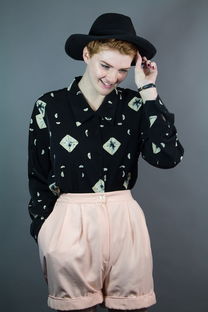 罗曼女装西服品牌，时尚与品质的完美融合