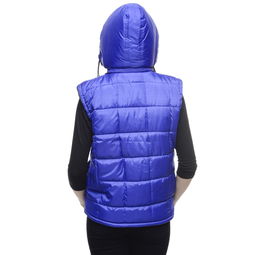 背心式内衣品牌平价衣服的探索与选择