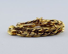 人气黄金手链品牌大比拼