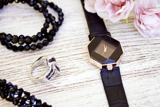 Winy Jewels品牌手链—时尚与奢华的完美结合