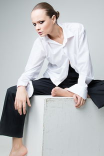 品牌西服男式，时尚与品质的完美结合
